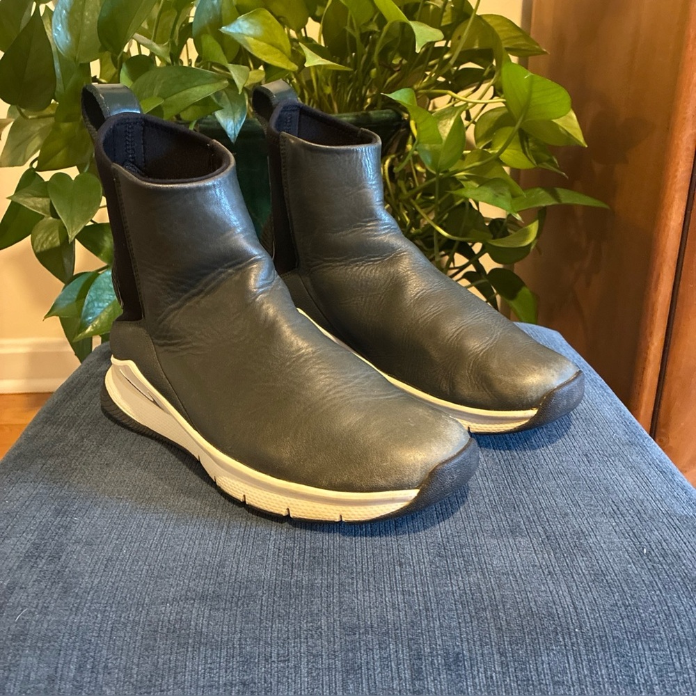 Nike Rivah high boot dark green 7.5